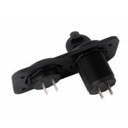 USB Plug and voltage meter