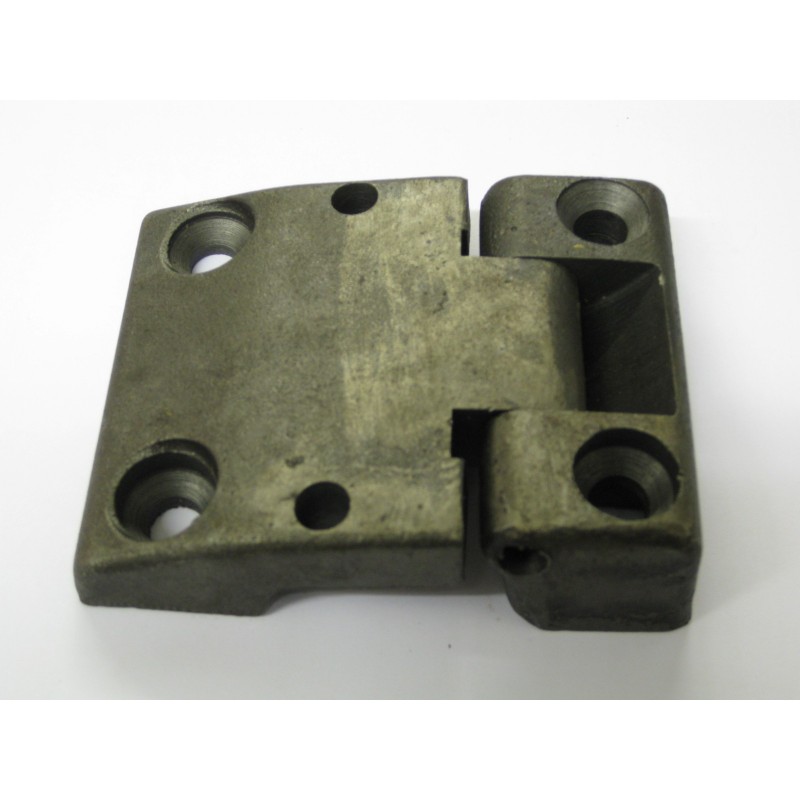 Hinge, front upper RH, mirror mount