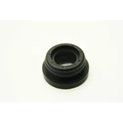 FLUID RESERVOIR SEAL