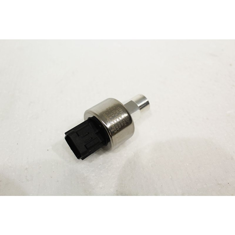 PRESSURE SWITCH A/C
