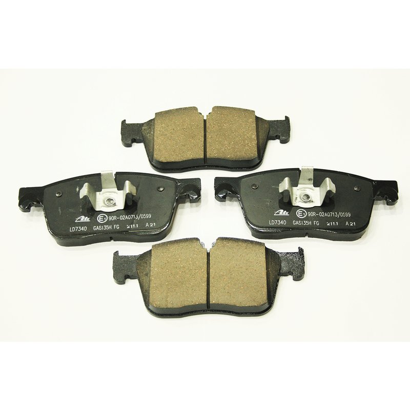 BRAKE PAD SET (CERAMIC)