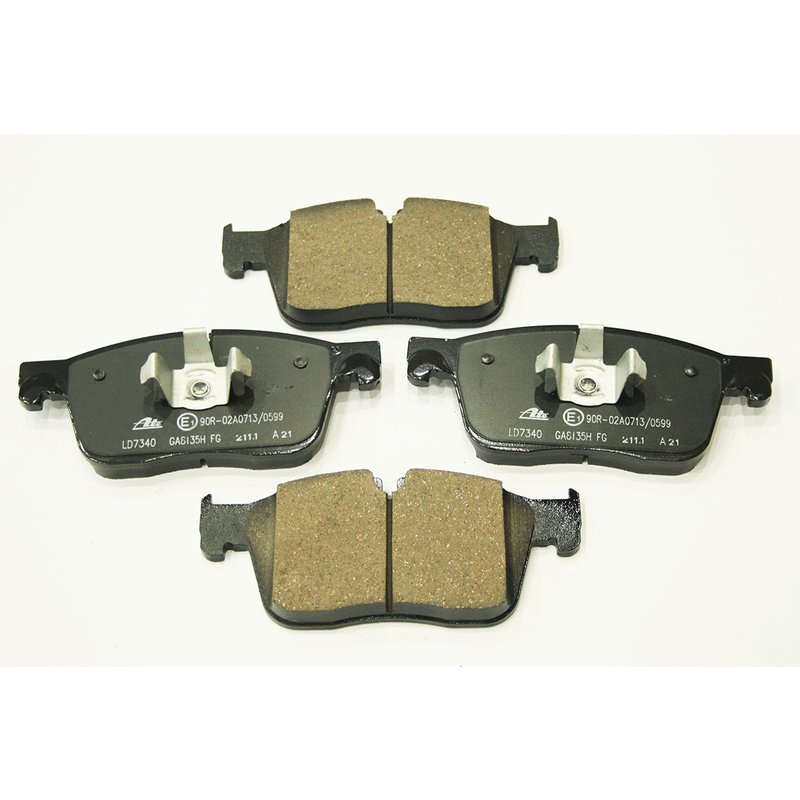 BRAKE PAD SET (CERAMIC)