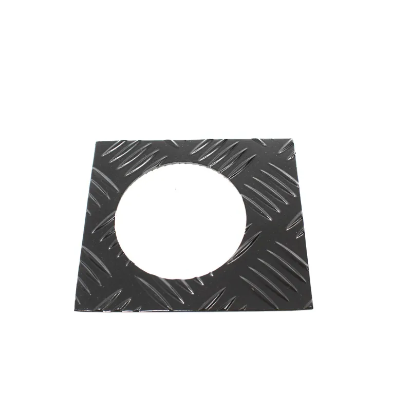 FUEL FILLER SURROUND - BLACK - TD5 ON