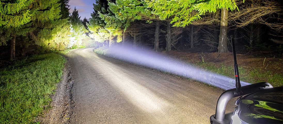 ARB-Summit-Sahara-Bull-Bar-Tube-With-Light-Bar-img1